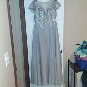 Chic Silver Floral Maxi Dress